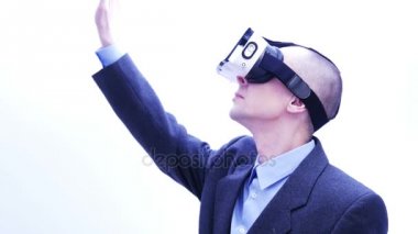 VR-kulaklık - 4 K kullanarak iş adamı