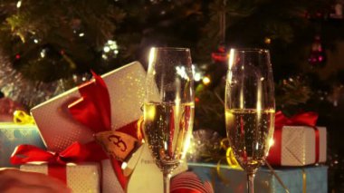 Yeni yıl ve Noel Kutlamaları - şampanya - 4 k tezahürat Çift
