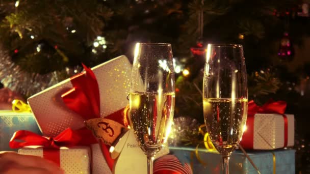 Capodanno e festa di Natale - Coppia allegria champagne - 4 k — Video Stock