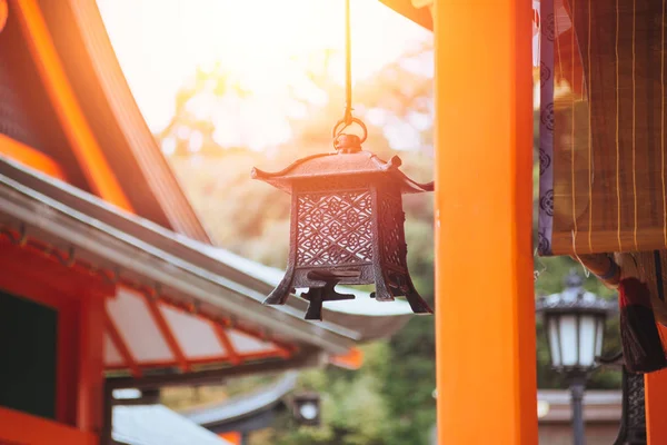 Japon tarzı fener Tapınak.