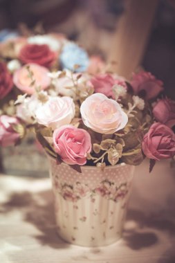 Retro vintage tarzı gül pembe dekorasyon.