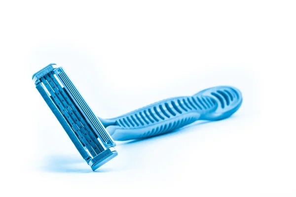 Borotválkozás tri borotvapengét elszigetelt fehér háttér, kék színű hang tiszta higiénia fogalma. — Stock Fotó