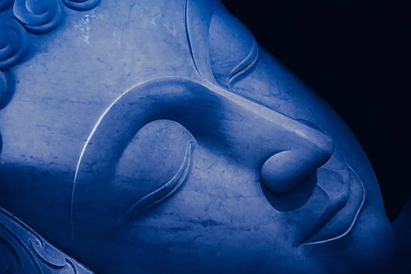 Close up bela dormindo cara de Buda com efeito de arte pintura . — Fotografia de Stock
