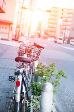 Bisiklet Street Japonya'nın Osaka sabah Park.