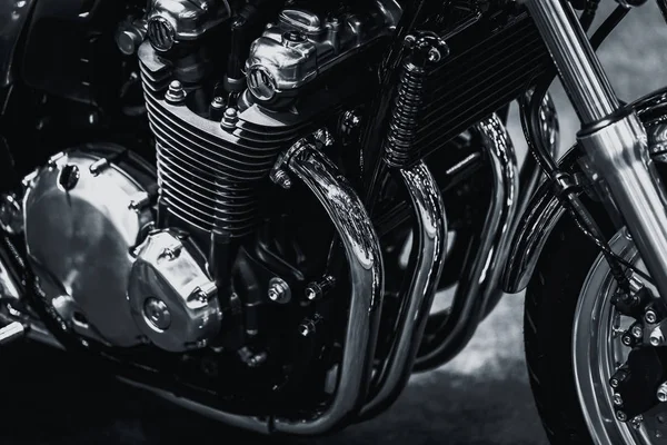 Moto photographie d'art moteur en noir et blanc — Photo