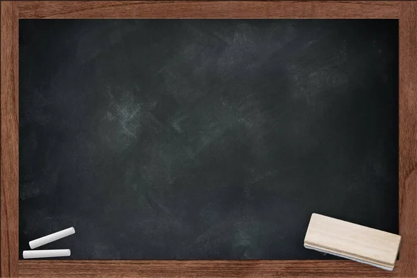 Leeg schoolbord, krijt bord met krijt vuile met krijt wissen vlek — Stockfoto