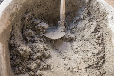 Closeup beton çimento karıştırma.