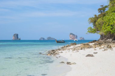 Ada deniz deniz manzarası Tayland okyanus seyahat arka plan yaz sezonu.