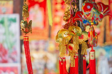 Yaowarat veya Bangkok Çin kasaba satışında Çin takılar.