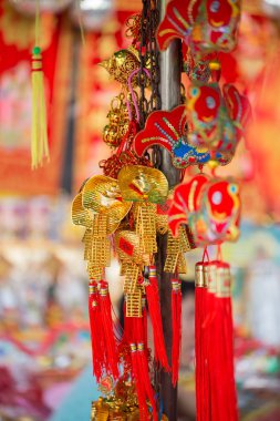 Yaowarat veya Bangkok Çin kasaba satışında Çin takılar.