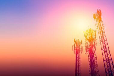 metin için yer ile alacakaranlık gökyüzü ile iletişim kule ya da 3g ağ telefon cellsite
