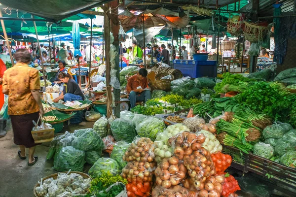 Mercado en el campo rural en Asia Tailandia . — Foto de Stock