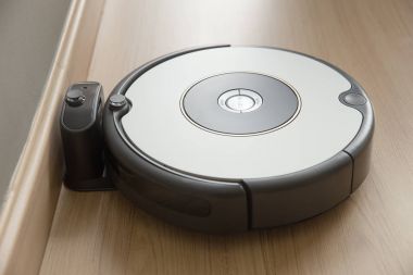 Robot elektrikli süpürge temiz oda kat dock, şarj için dönüş
