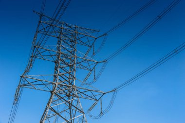 Yüksek gerilim elektrik Kulesi güç hattı 500 kv Tayland.