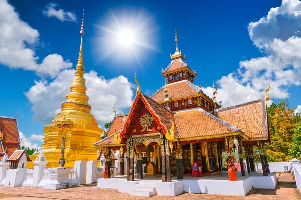 Wat Pong Sanuk Templom Lampang Szép Ősi Lanna Buddhista Templom — Stock Fotó