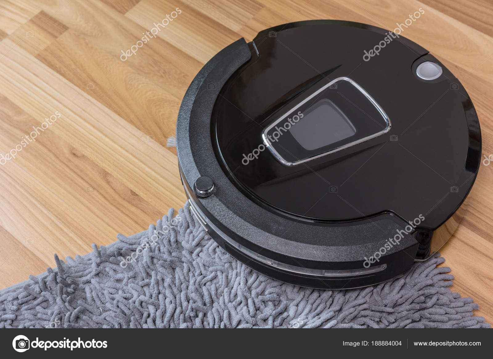 Robot Vacuum Cleaner Laminate Wood Floor Carpet Cleaning Stock