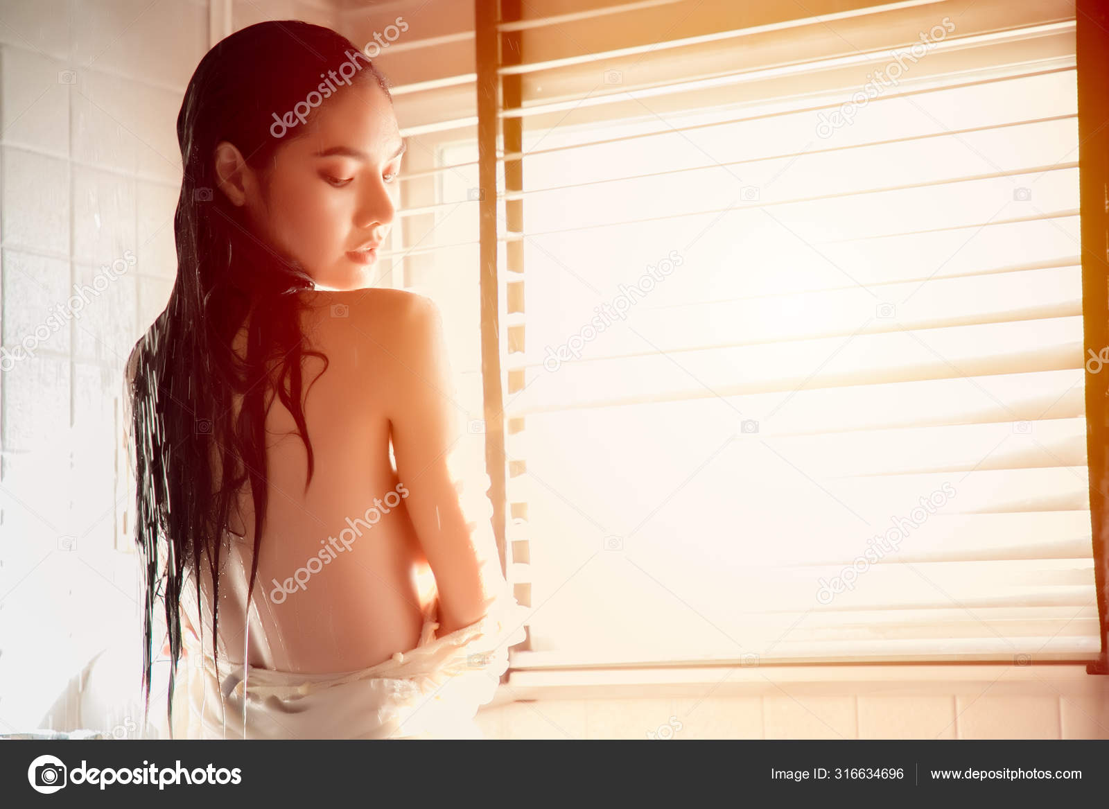 Hot Asian Women Sexy Girl Take Shower Naked Hot Summer — Stock Photo ©  coffeekai 316634696