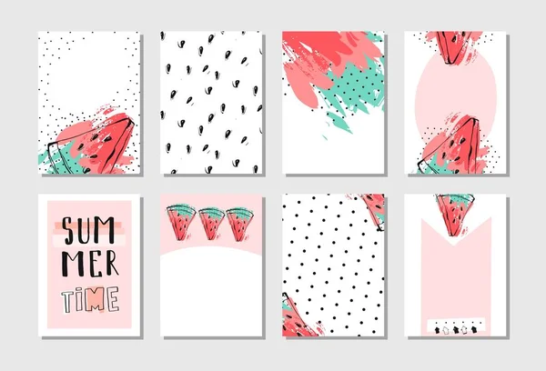 Hand getekende vector abstract getextureerde grappige zomertijd kaarten set sjabloon met watermeloen schijfje in pastel kleuren geïsoleerd op witte achtergrond — Stockvector