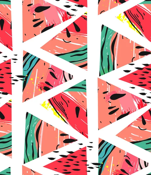 Dibujado a mano vector collage abstracto patrón sin costura con motivos de sandía y formas de triángulo hipster aislado sobre fondo blanco — Vector de stock