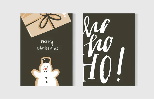 Elle çizilmiş vektör soyut eğlenceli neşeli Noel zaman karikatür kartları koleksiyonu şirin çizimler, sürpriz hediye kutusu, kardan adam ve beyaz arka plan üzerinde izole el yazısı modern hat metin ayarla — Stok Vektör