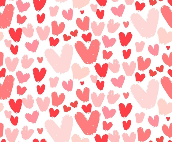 Altın ışıltılı kalp konfeti seamless modeli çizgili arka plan üzerinde