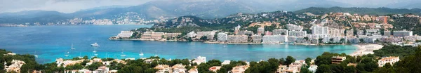 Vista aérea del resort Santa Ponsa y la playa, Mallorca — Foto de Stock