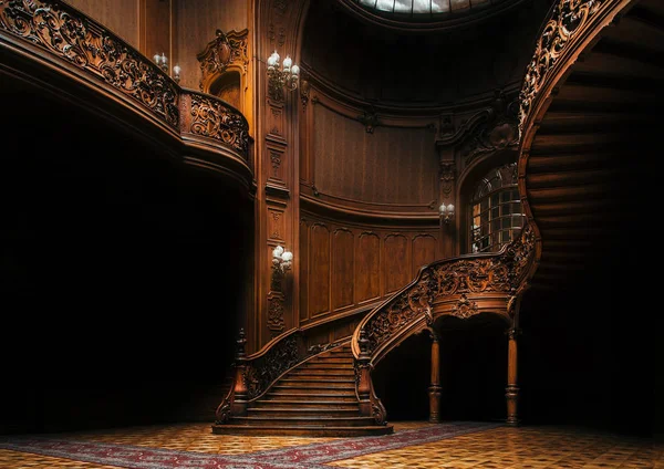 Maison des Scientifiques. Maison de maître avec escalier en bois courbé, Lviv, Ukraine — Photo