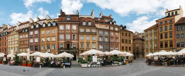 Gamla stan torget i Warszawa, Poland — Stockfoto