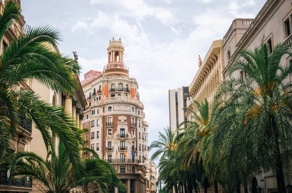 Bank of Valencia. Modern arkitektur i Spanien — Stockfoto