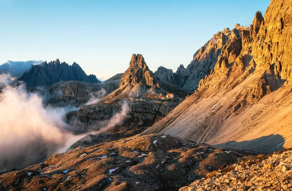 Dolomites Alpes montagne rocheuse à Tre Cime di Lavaredo, Italie — Photo