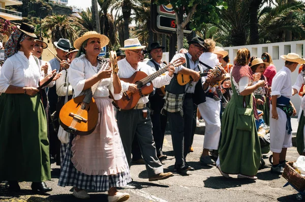Yerel halk Tenerife, Kanarya Adaları, Tenerife günü kutlamak