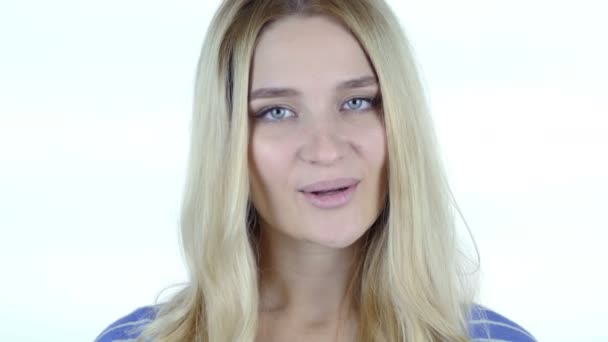 Γυναίκα κάνει Online Video chat, λευκό φόντο — Αρχείο Βίντεο