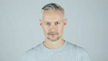 Adam sürpriz bir şekilde hayran,