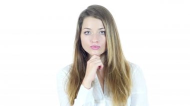 Düşünme, planlama, beyaz arka plan dalgın kadın, bir fikrim var.