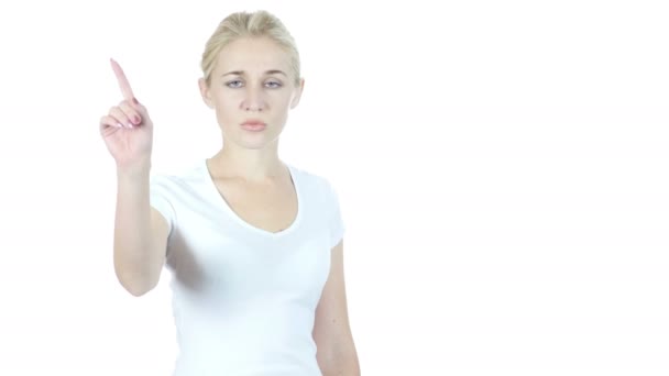 拒绝显示 No 的挥动手指，白色背景的女人 — 图库视频影像