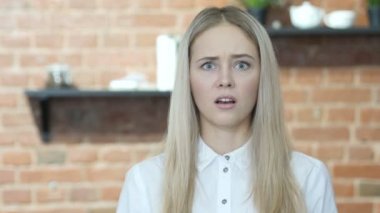 Kaybı, başarısızlık, tepki kadın sorun, kapalı