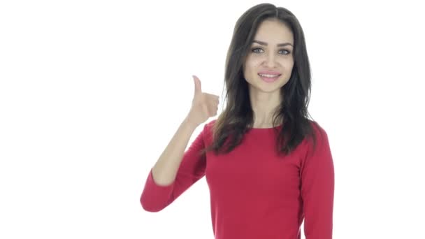竖起大拇指的女人，由白色背景 — 图库视频影像