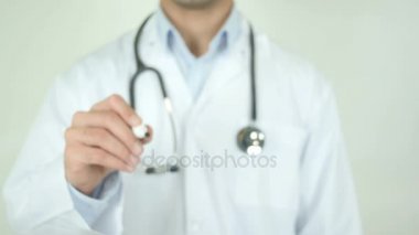 Kalp yanmak, Doktor yazma şeffaf ekranda