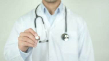 Devre dışı, şeffaf ekran üzerinde yazılı doktor