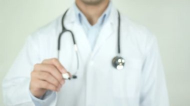 Cinsel Sağlık, Doktor şeffaf ekran üzerine yazma