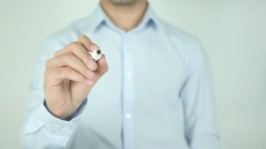 Çok geç, ekran üzerinde adam yazılı değil