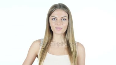 Başparmak yukarıya tarafından güzel bir kadın, beyaz arka plan