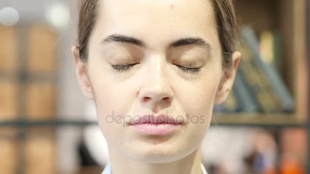 Close Up Of Woman Face, Interior — Vídeo de Stock