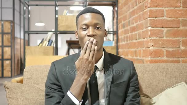 Flying Kiss by Black Businessman, Indoor — Stock Video