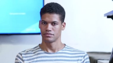 Reddetme, hayır genç siyah adam tarafından jesti