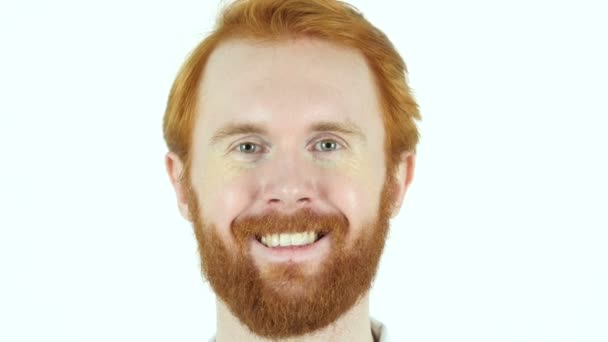 Sourire cheveux rouges barbe homme visage — Video
