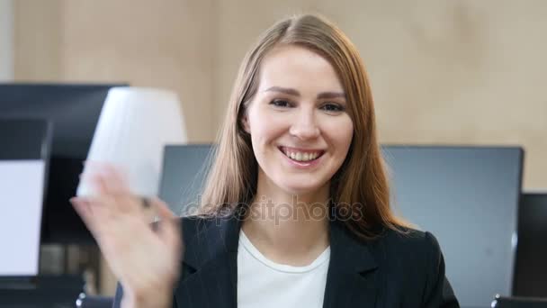 ( 영어 ) Woman Talking to Camera, Online Video Chat in Office — 비디오