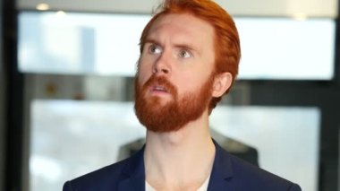 şaşkın adam portresi