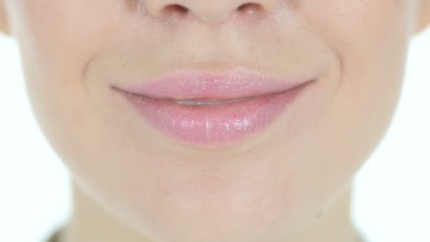 笑顔の女性の唇と歯 — ストック動画