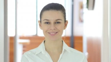 Alkış, kadın ofiste alkışlar